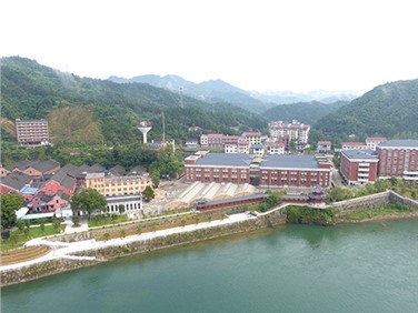 沿江風(fēng)光帶、資江漁晚